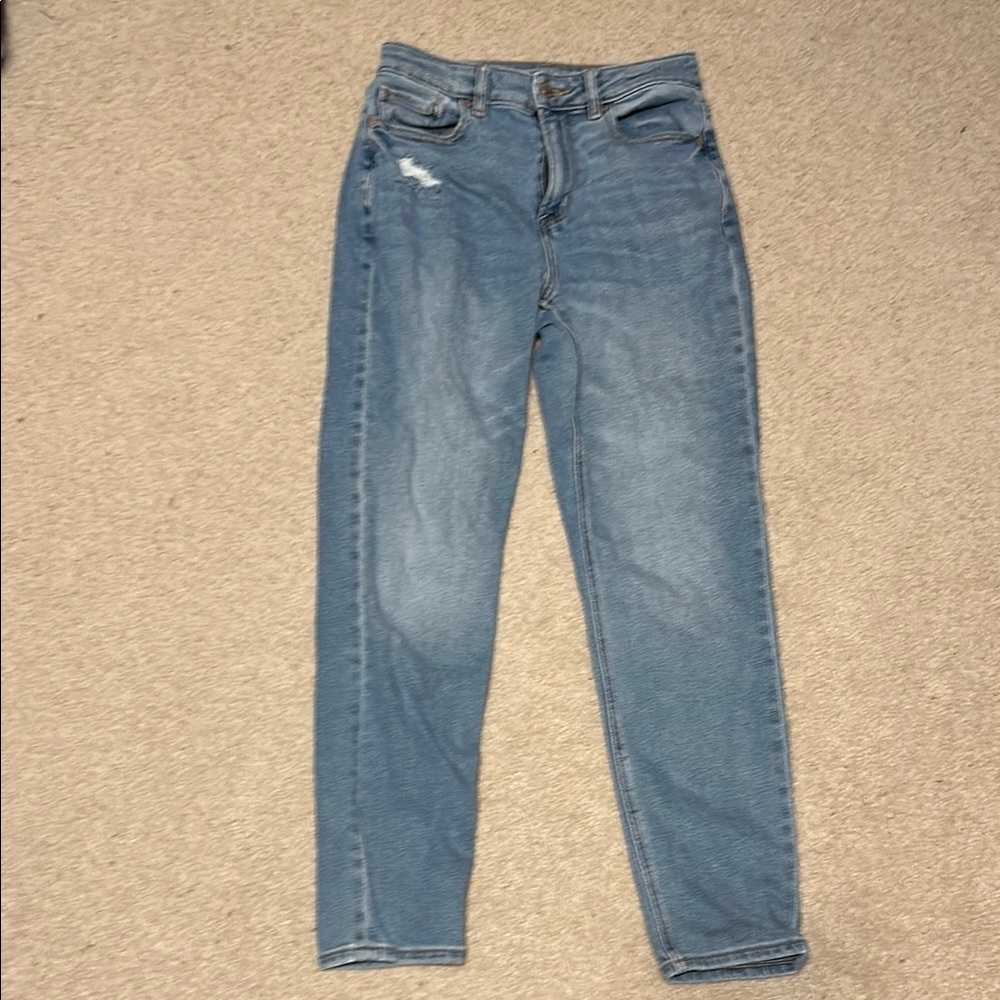 American Eagle Outfitters Mom Jean